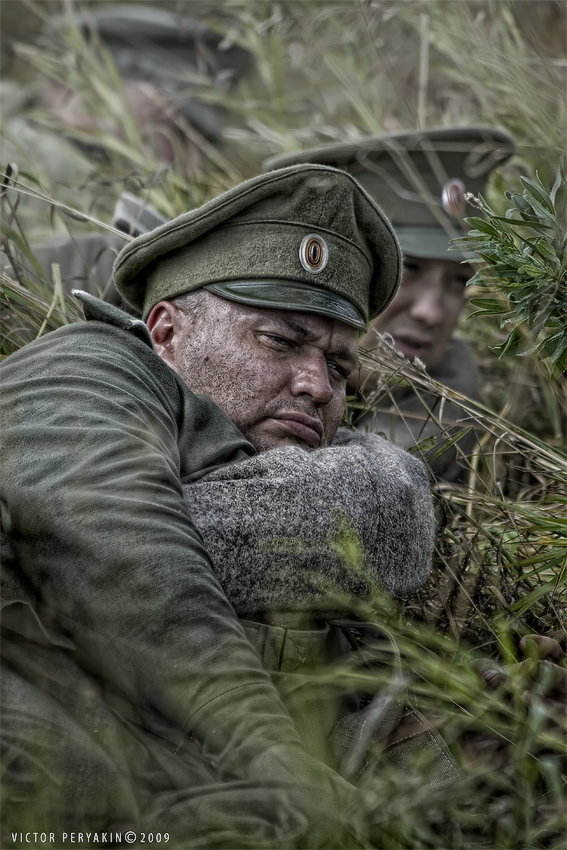 Солдаты перед боем. Перед боем картинки. Войны перед боем. Русский солдат перед боем.