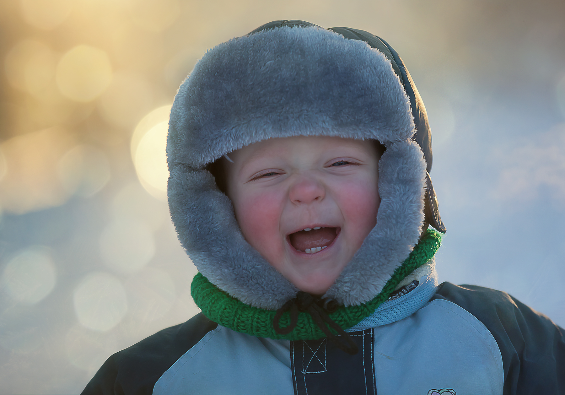 Ребенок зима улыбка