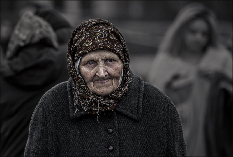 Фото бабушка бедная