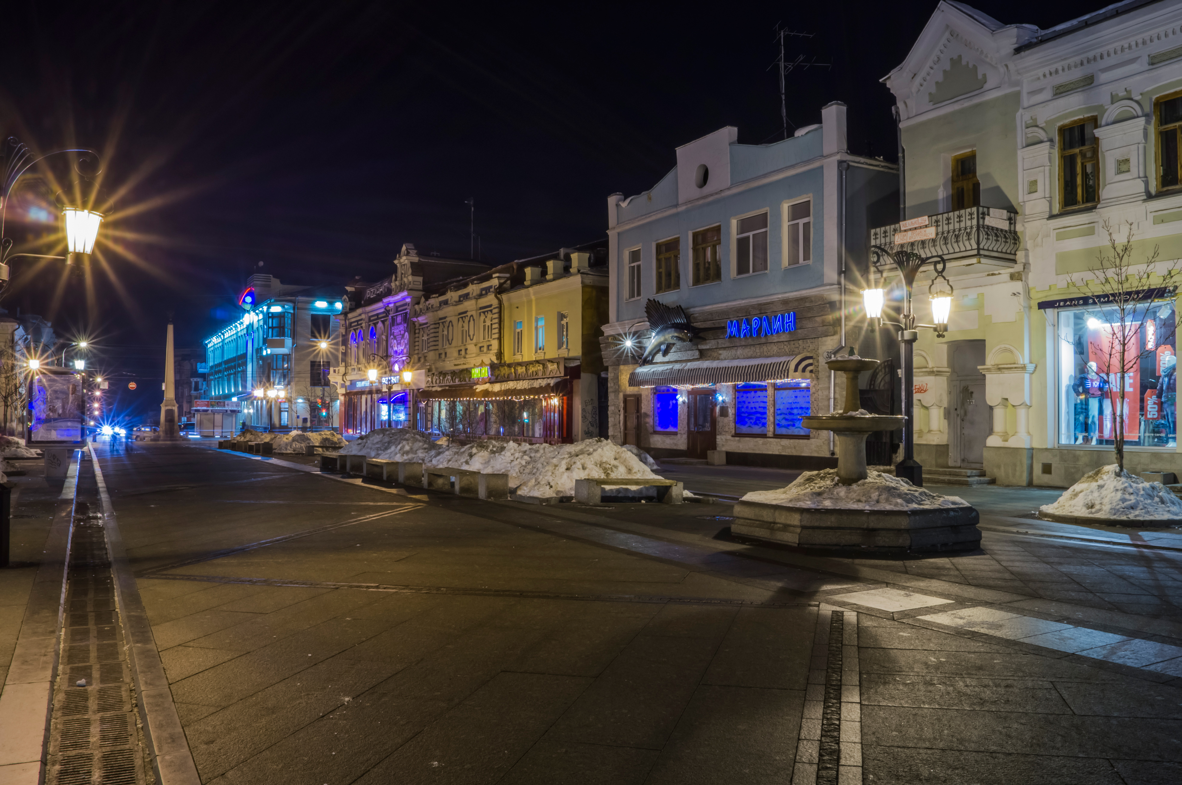 Улица Ленинградская Самара ночью зима