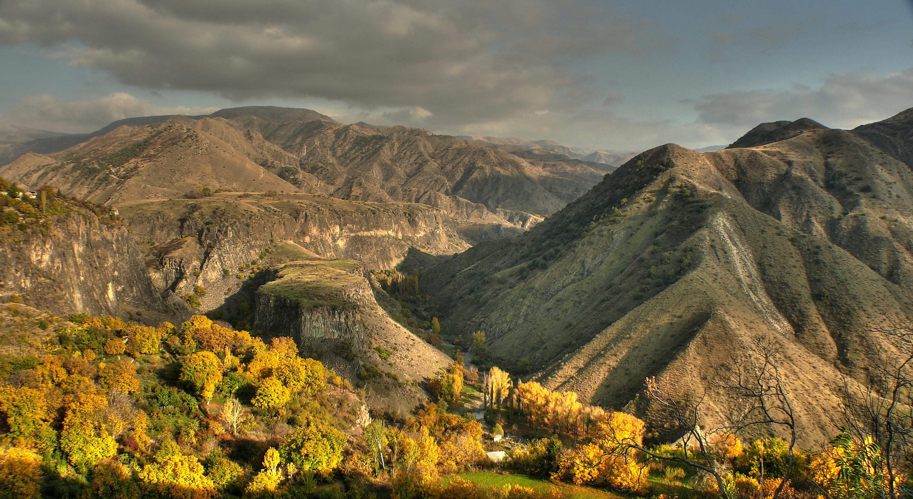 Армения холмы