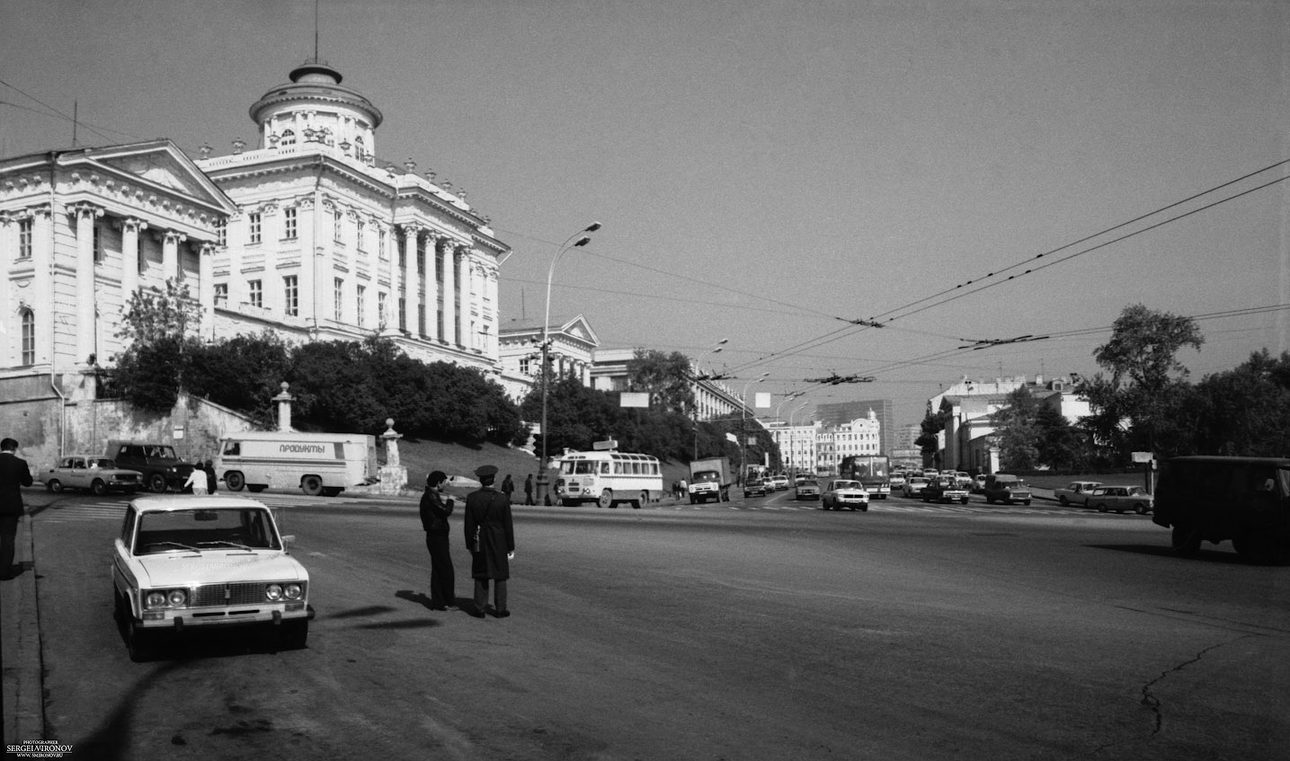 боровицкая площадь в москве